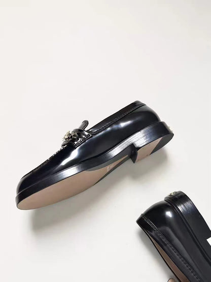 PATENT LEATHER LOAFER